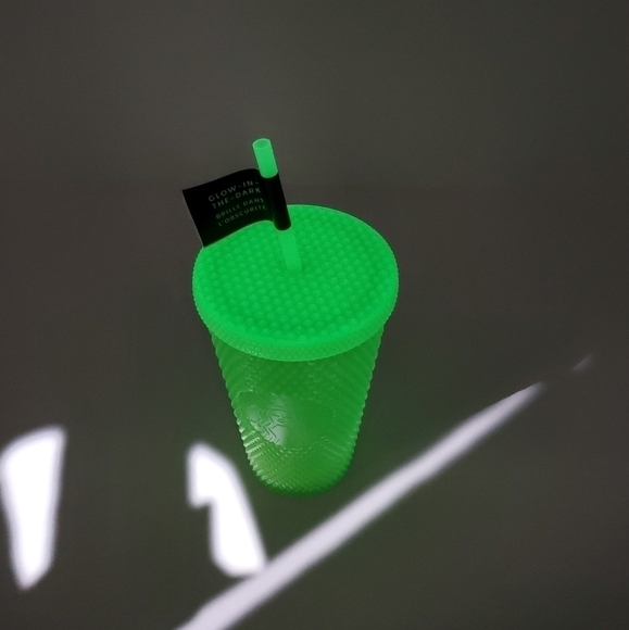 STARBUCKS NWT GLOW IN THE DARK GREEN 16 OZ TUMBLER HALLOWEEN SPOOKY COFFEE - Picture 11 of 11